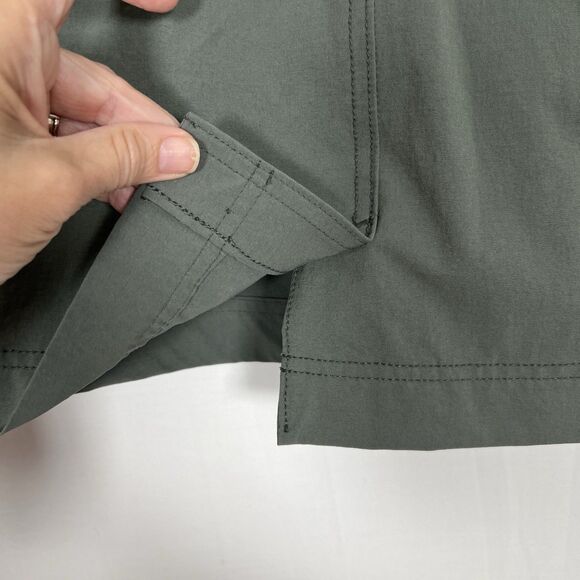 Athleta Gray Trek Utility Skirt Shorts Size 8 Hiking Outdoor Nylon Stretch Zip - Picture 4 of 11